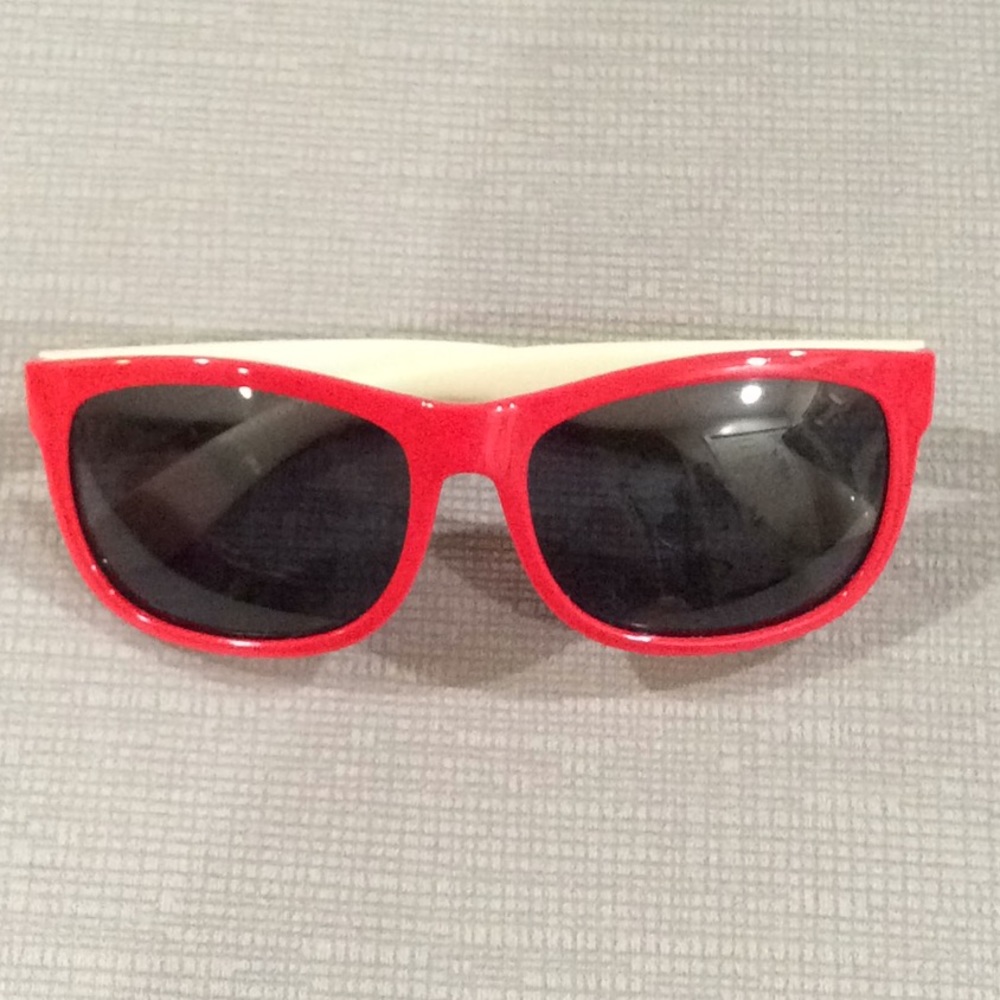 🍎Cute Red sunglasses🍎